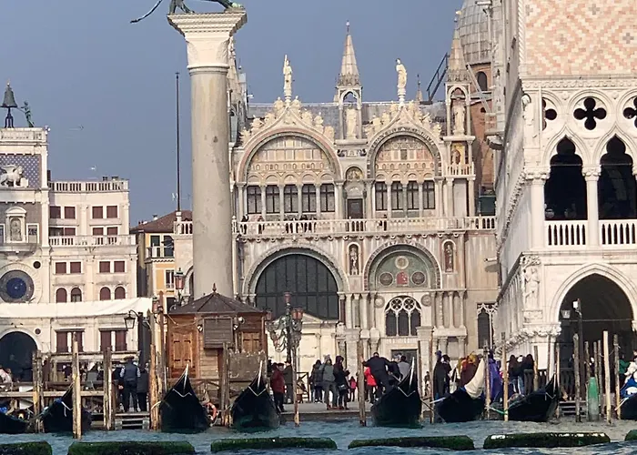 Welcome To Royalclass Casa de hóspedes