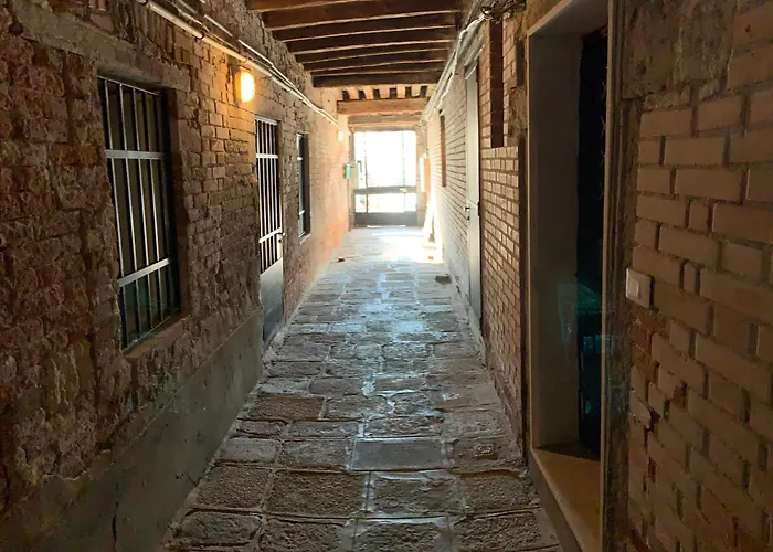 Welcome To Royalclass 게스트하우스